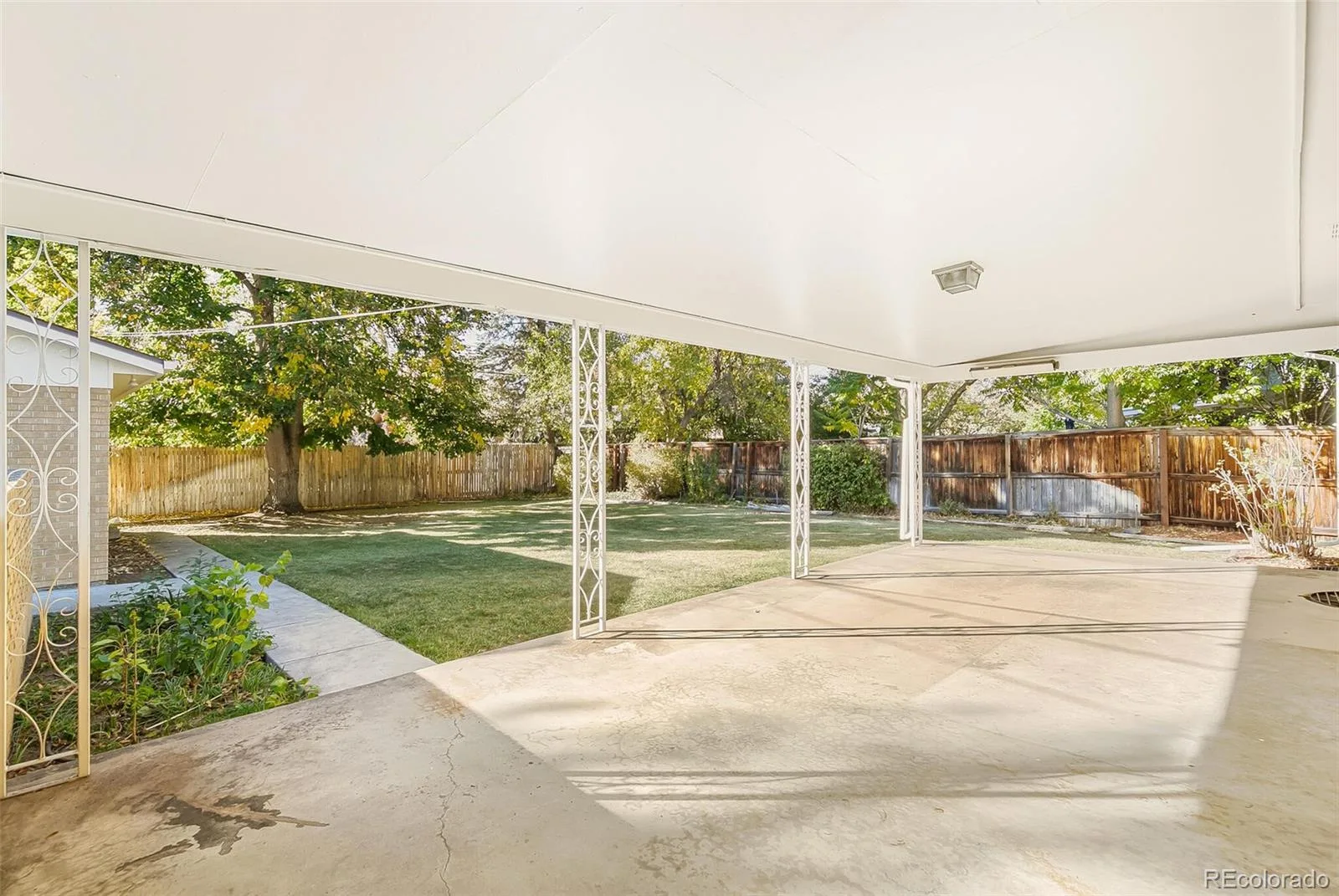 2987 S University Boulevard Denver CO 80210 MLS #REC1969405 06102026013832 1600 24