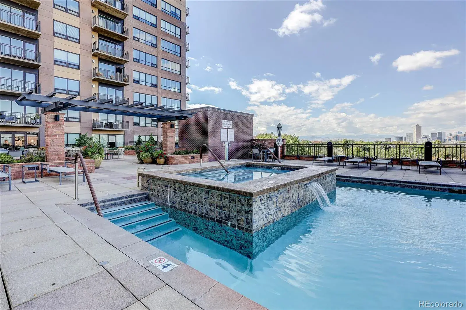 02042026160733 1600 32