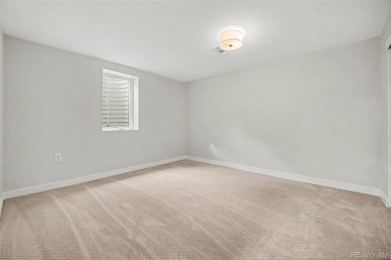 1856 E Mineral Avenue Centennial CO 80122 | MLS #REC1971163 09252026042055 1600 30