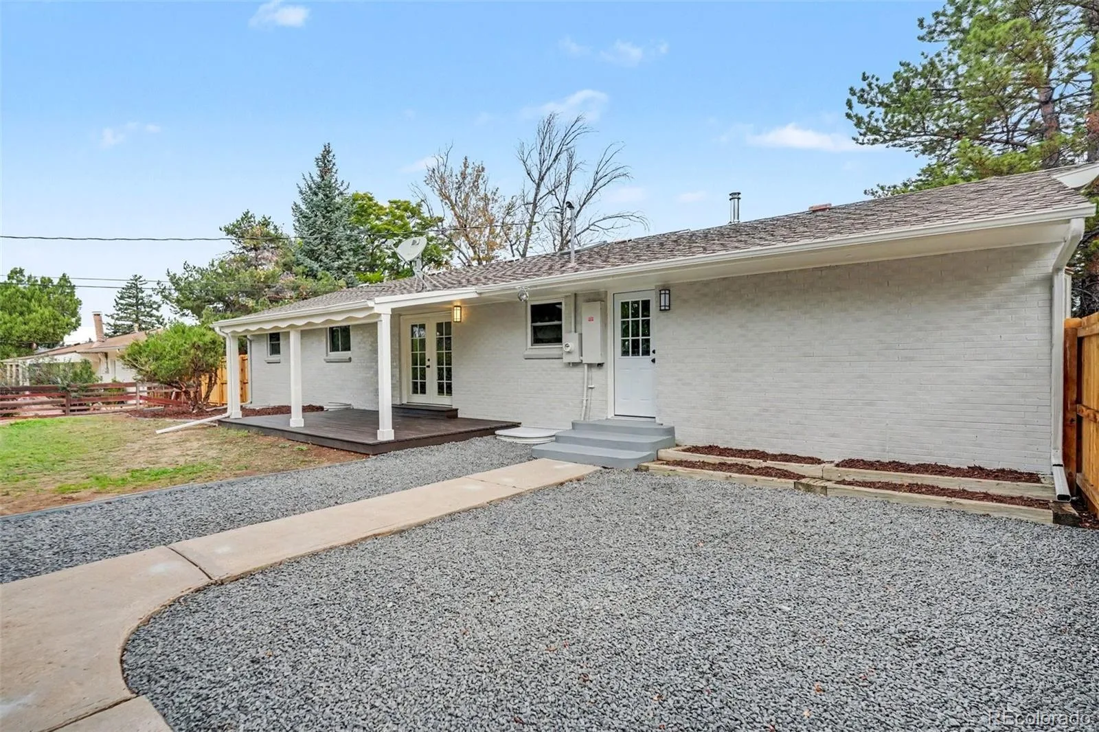 1856 E Mineral Avenue Centennial CO 80122 | MLS #REC1971163 09252026042055 1600 39