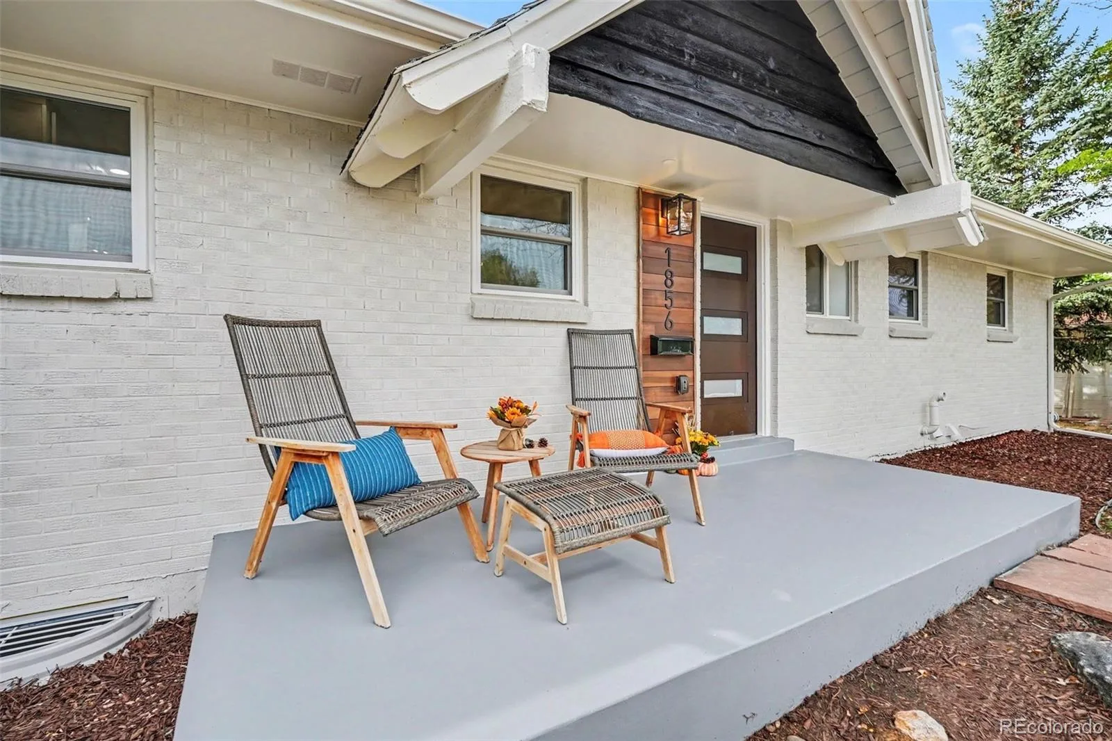 1856 E Mineral Avenue Centennial CO 80122 | MLS #REC1971163 09252026042055 1600 4