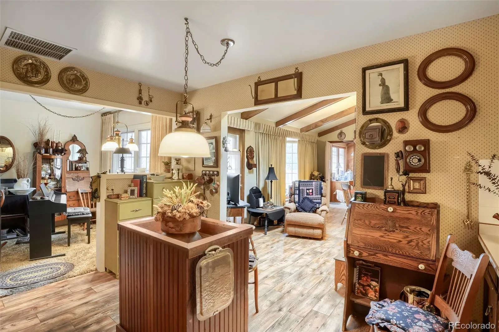 04032026192308 1600 11