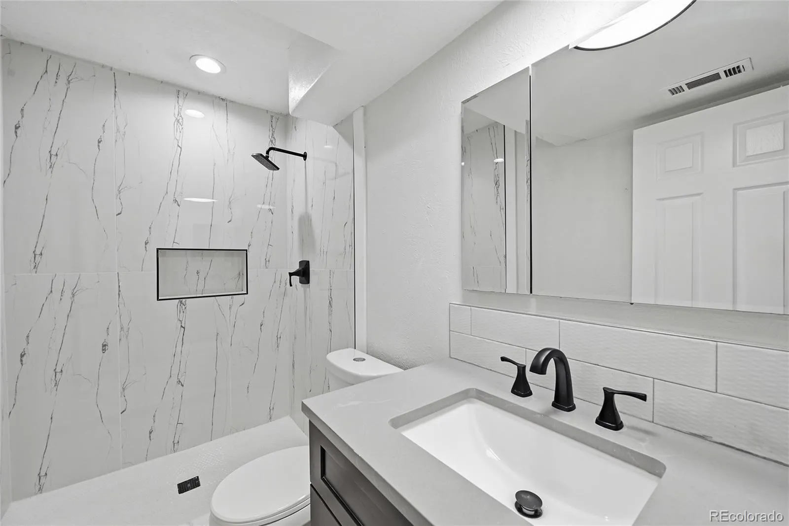 04012026185748 1600 17