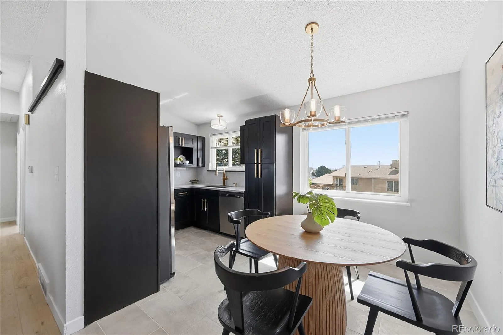 04012026185748 1600 6