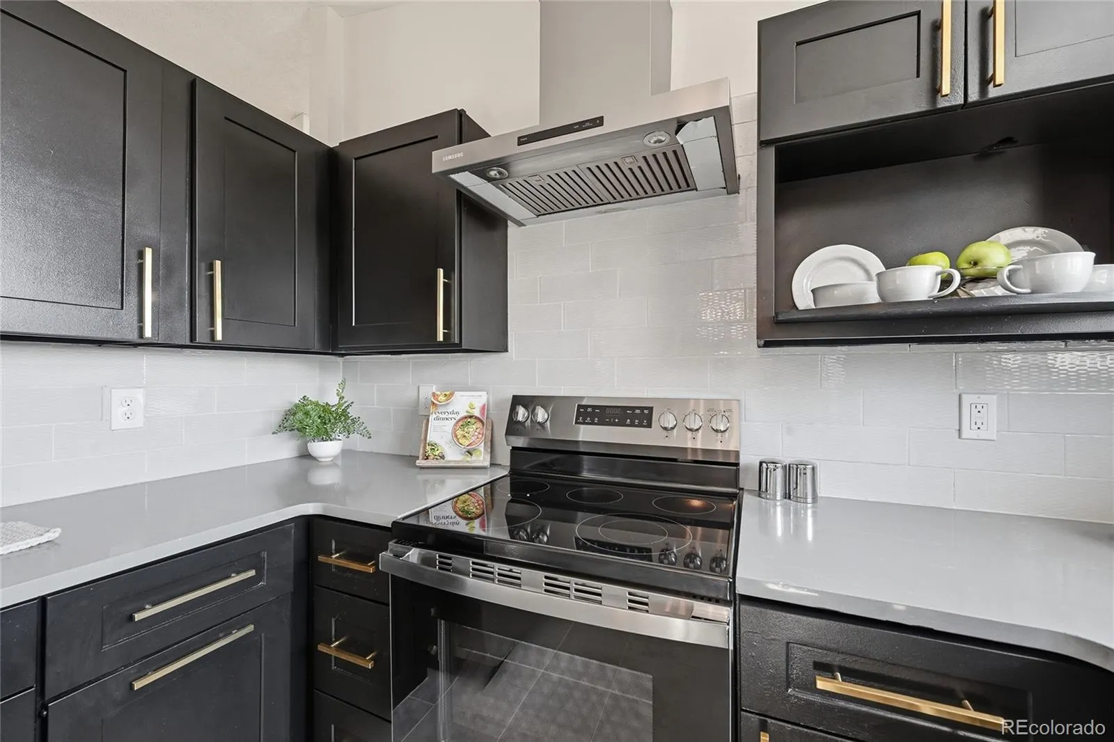 04012026185748 1600 8