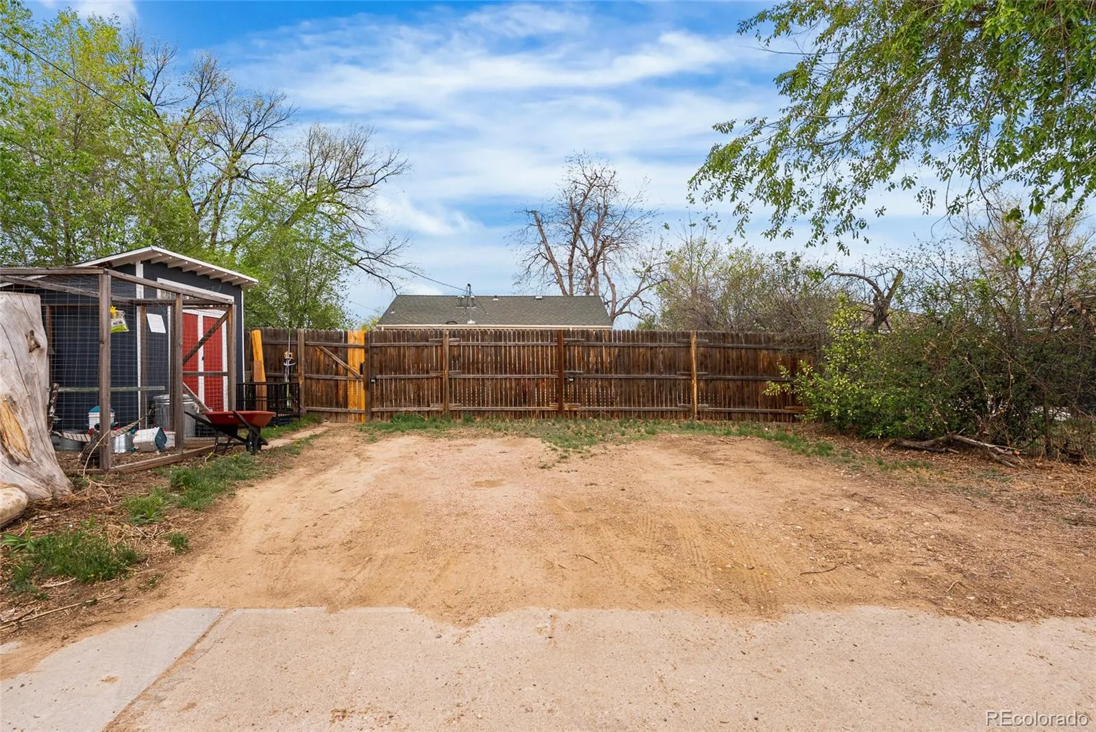 2870 Pontiac Street Denver CO 80207 MLS #REC1972996 05072026235620 1600 24