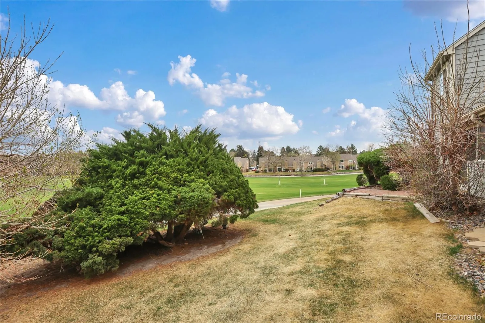 2053 S Worchester Way Aurora CO 80014 MLS #REC1974249 05142026074541 1600 15