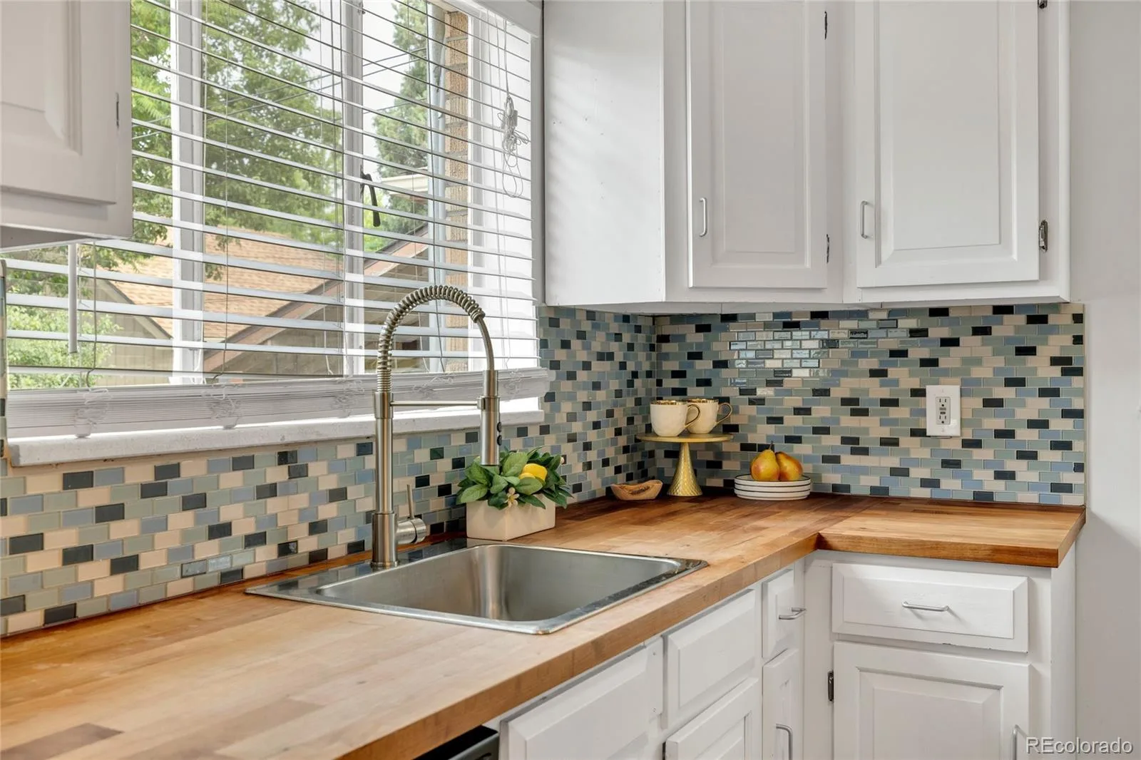 4190 Lowell Boulevard Denver CO 80211 MLS #REC1974430 06252026215645 1600 12