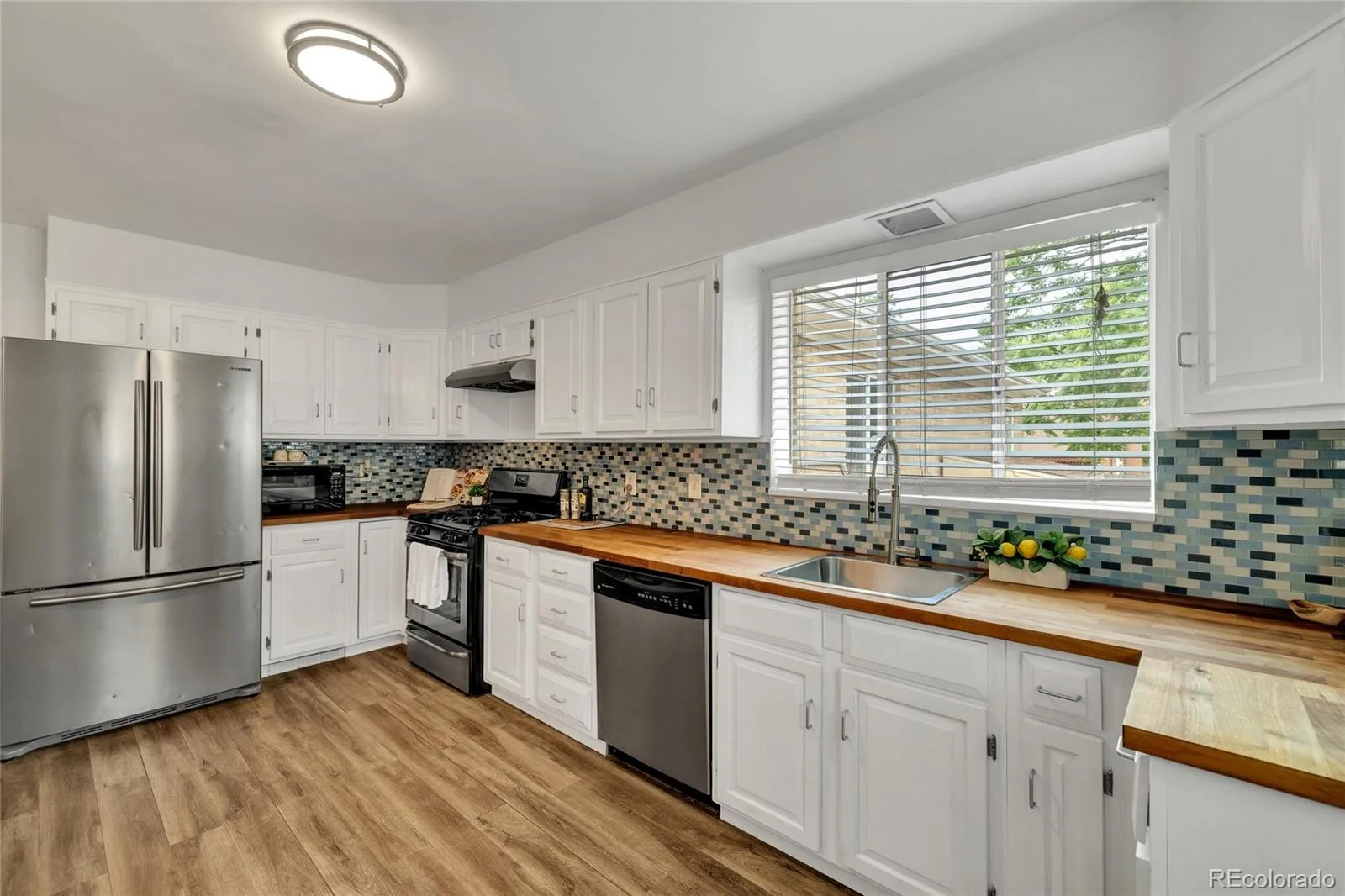 4190 Lowell Boulevard Denver CO 80211 MLS #REC1974430 06252026215645 1600 9