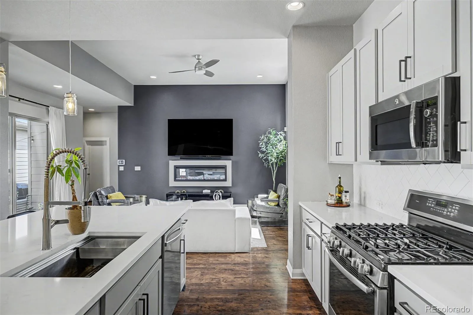 1365 W 67th Place Denver CO 80221 MLS #REC1975195 06242026224223 1600 13