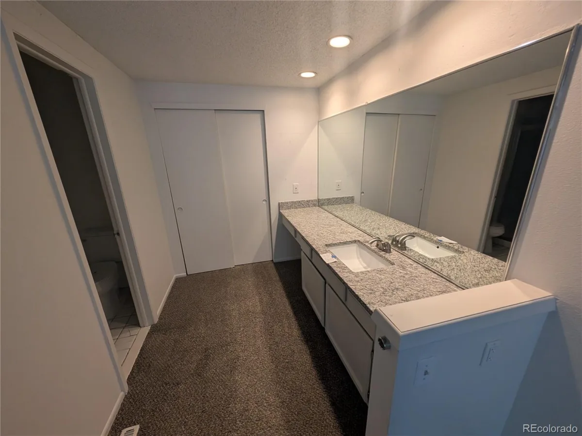1041 S Fraser Way Aurora CO 80012 | MLS #REC1975514 08312026180522 1200 11