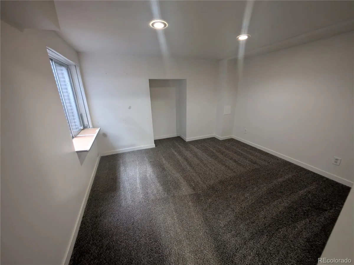1041 S Fraser Way Aurora CO 80012 | MLS #REC1975514 08312026180522 1200 14