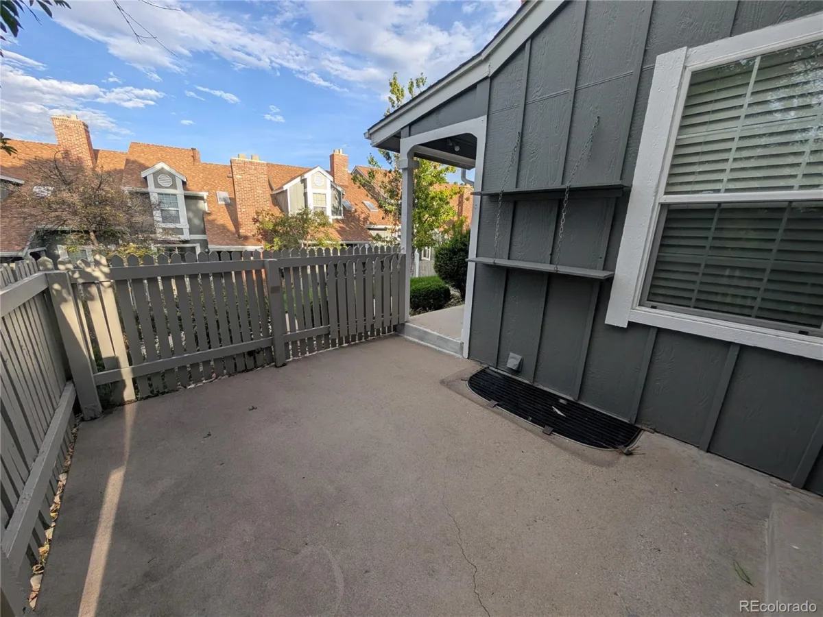 1041 S Fraser Way Aurora CO 80012 | MLS #REC1975514 08312026180522 1200 16