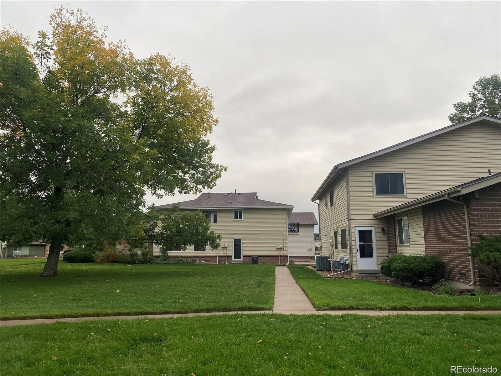 3355 S Flower Street #106 Lakewood CO 80227 | MLS #REC1975673 05282026023504 1600 23
