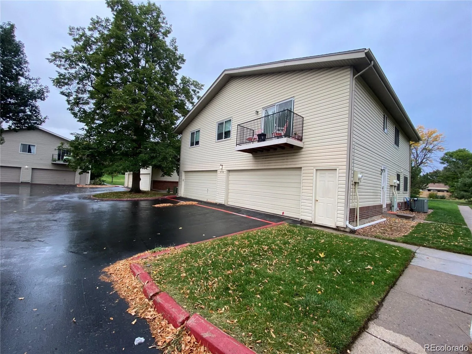 3355 S Flower Street #106 Lakewood CO 80227 | MLS #REC1975673 05282026023504 1600 24