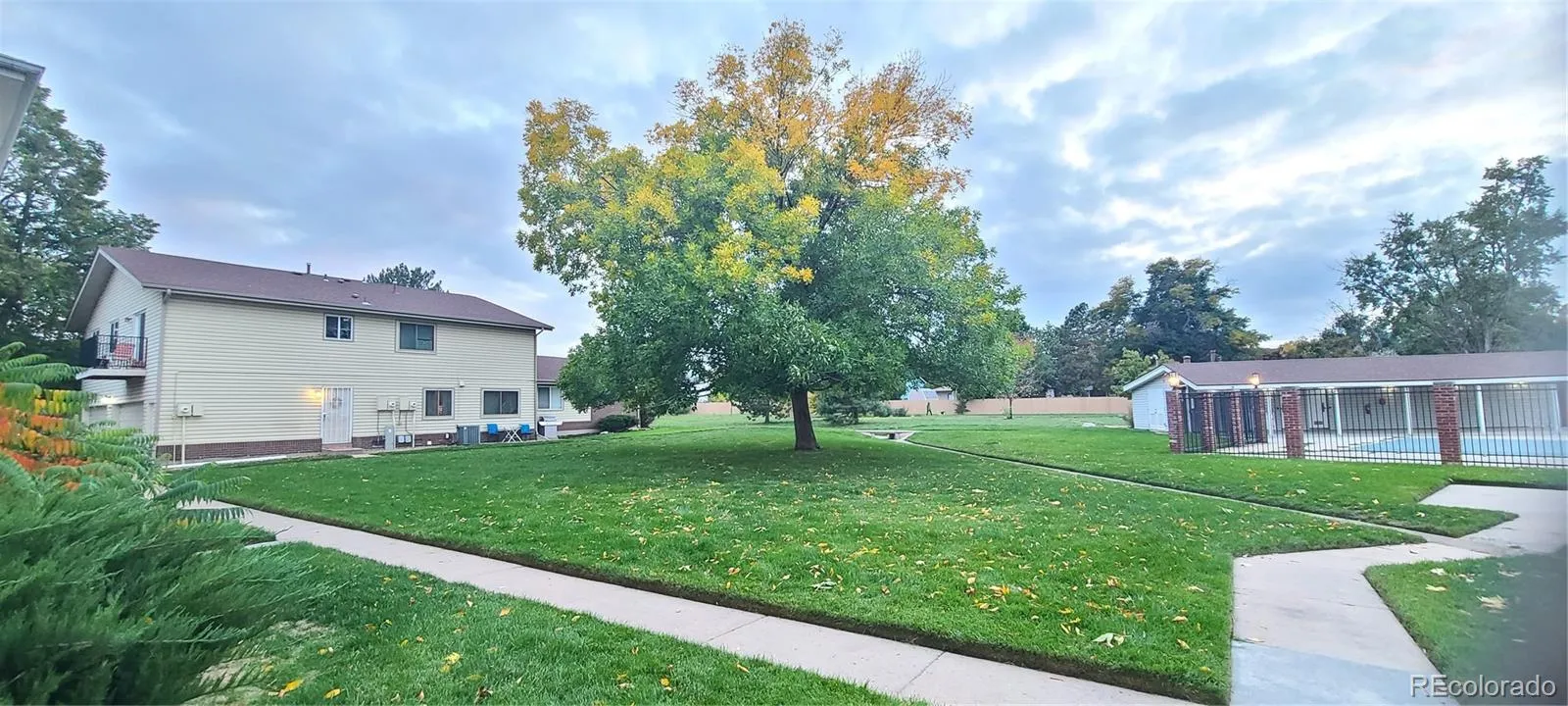 3355 S Flower Street #106 Lakewood CO 80227 | MLS #REC1975673 05282026023504 1600 27
