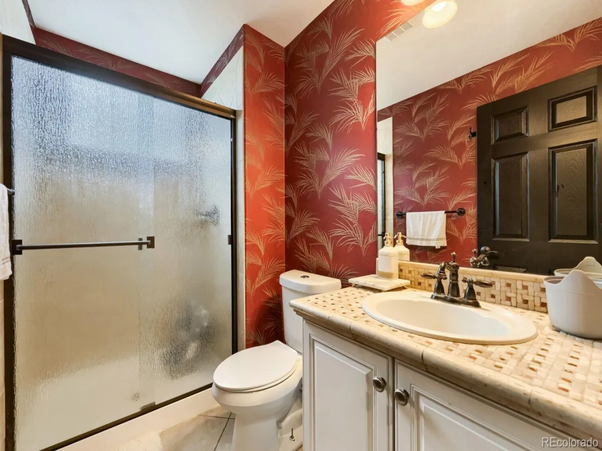 6381 S Patsburg Court Aurora CO 80016 MLS #REC1978467 04152026235607 1200 13