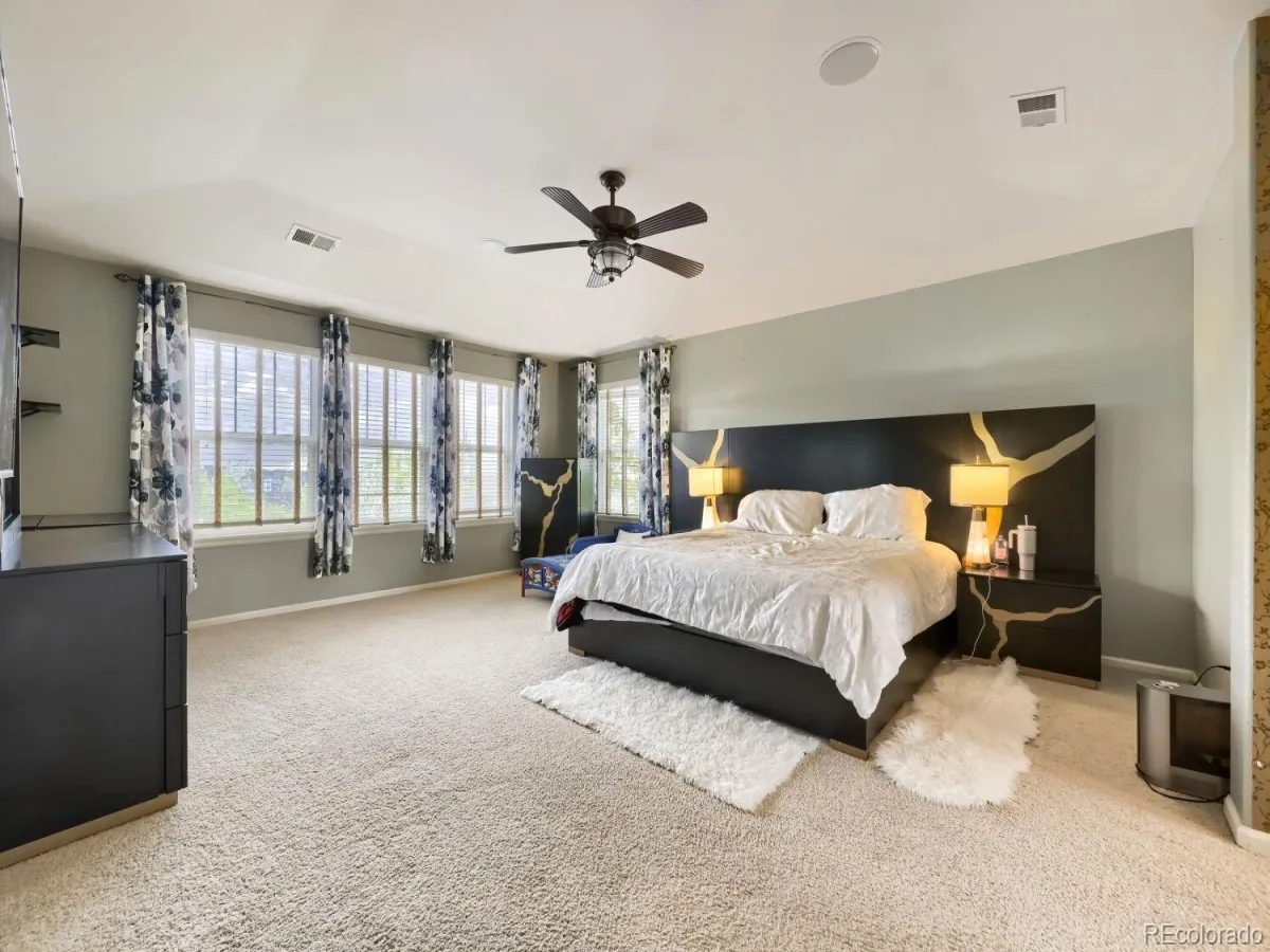 6381 S Patsburg Court Aurora CO 80016 MLS #REC1978467 04152026235607 1200 26