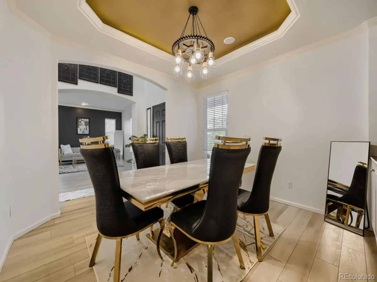 6381 S Patsburg Court Aurora CO 80016 MLS #REC1978467 04152026235607 1200 8