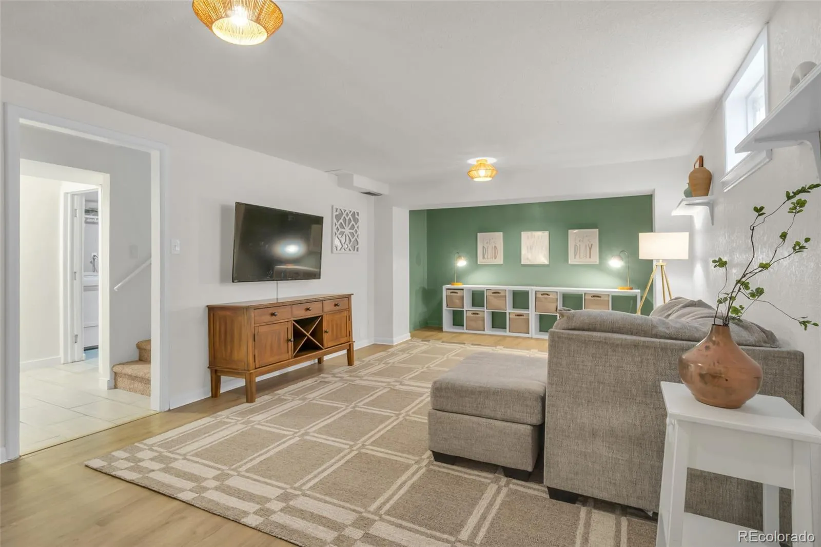 04202026165257 1600 23