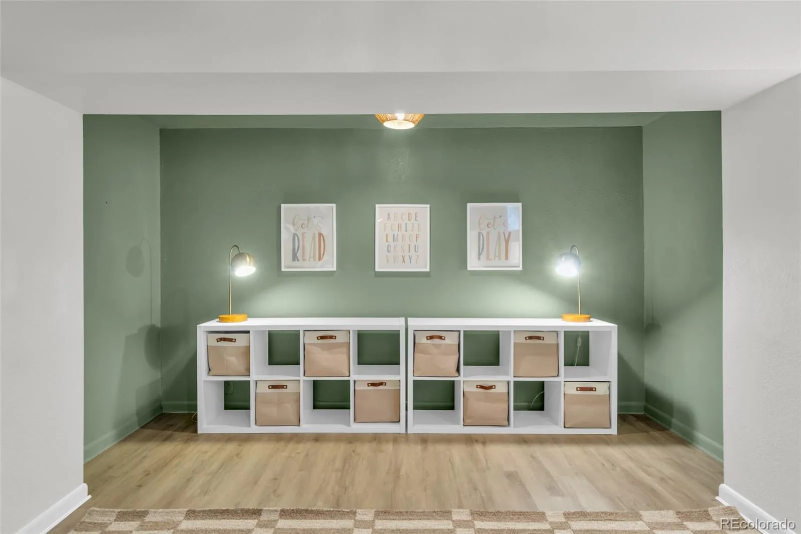 04202026165257 1600 26