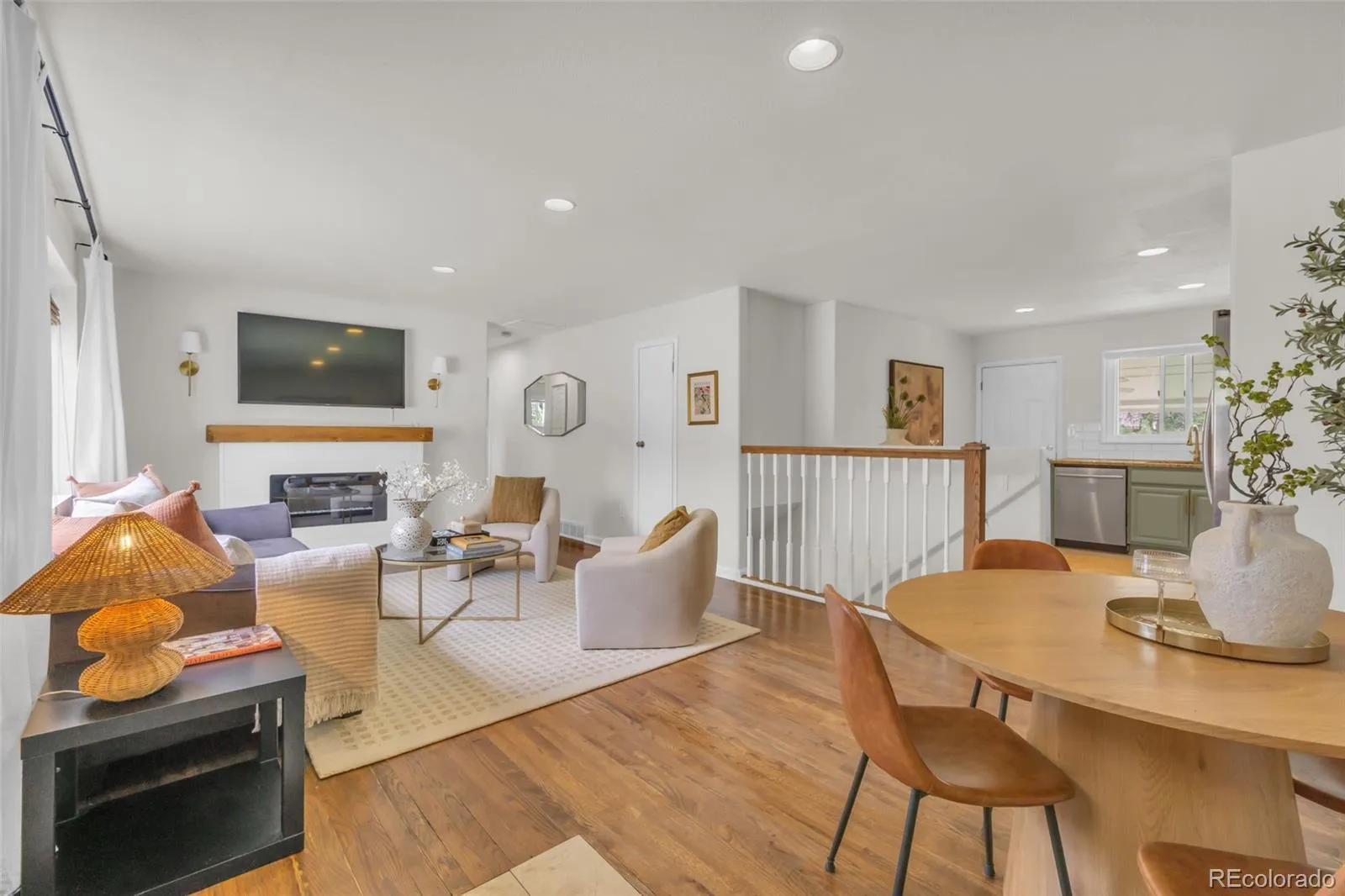 04202026165257 1600 4