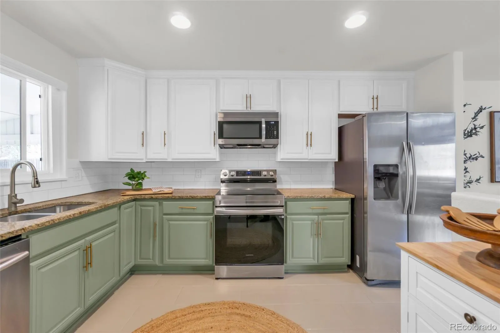 04202026165257 1600 9