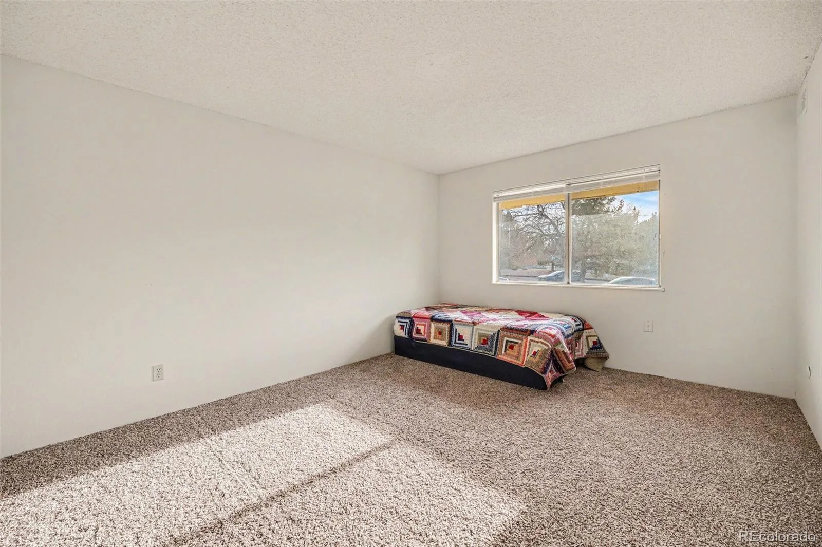 10211 Ura Lane #3-201 Thornton CO 80260 | MLS #REC1979585 08042026002842 1600 5