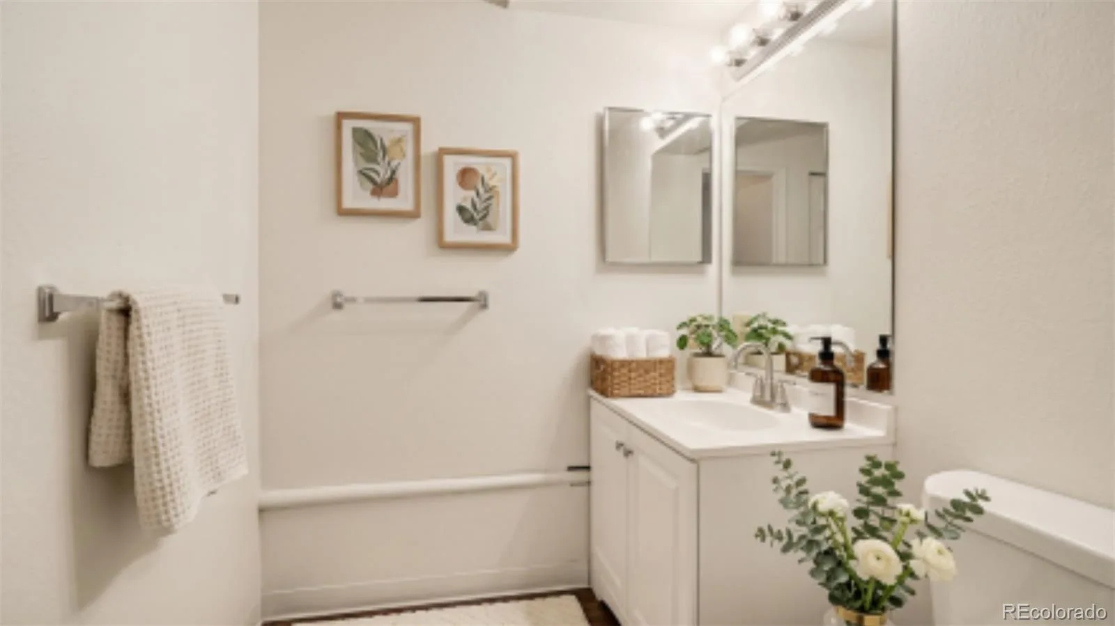 10211 Ura Lane #3-201 Thornton CO 80260 | MLS #REC1979585 08042026002842 1600 8