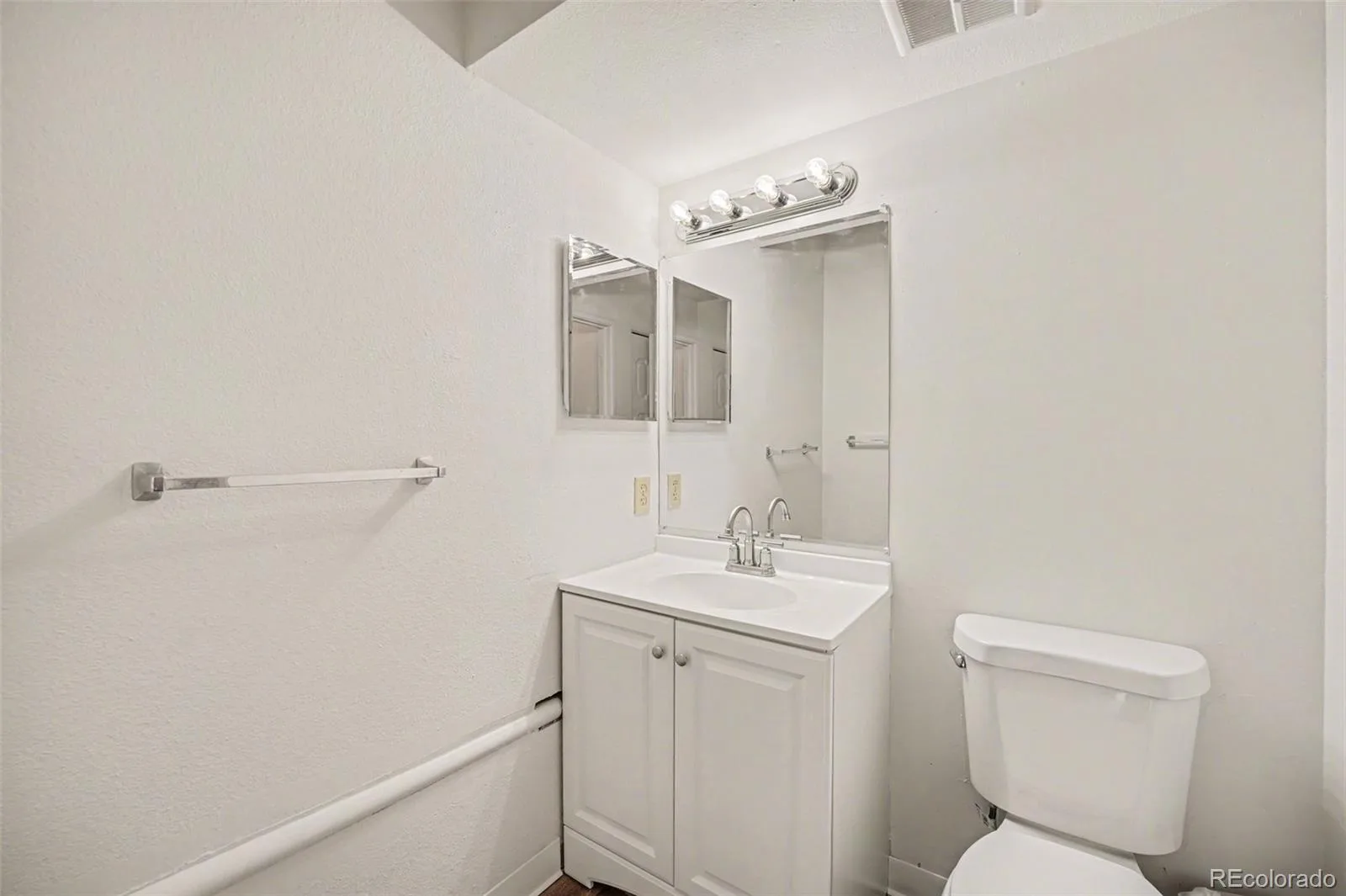 10211 Ura Lane #3-201 Thornton CO 80260 | MLS #REC1979585 08042026002842 1600 9