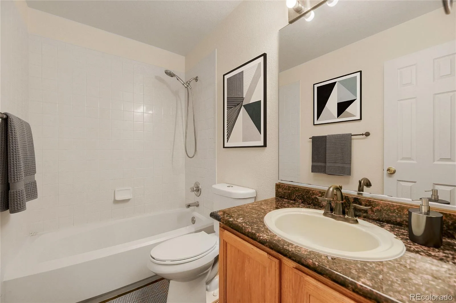 18872 E Prentice Place Centennial CO 80015 | MLS #REC1982129 10132026191140 1600 19