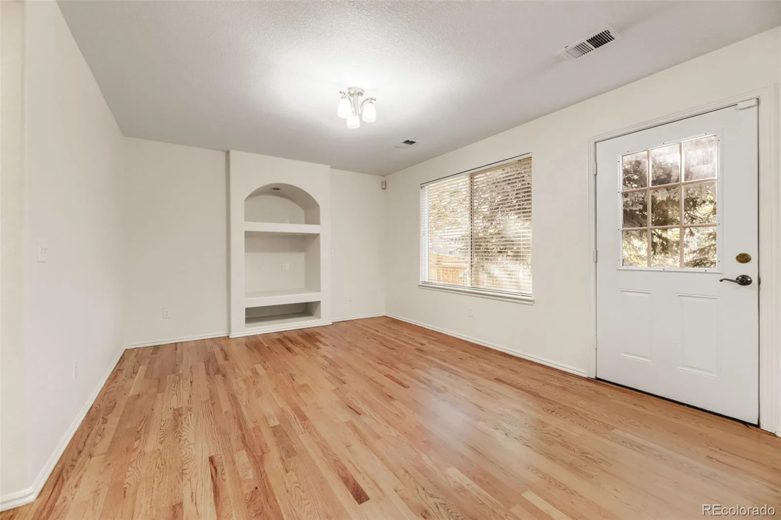 18872 E Prentice Place Centennial CO 80015 | MLS #REC1982129 10132026191140 1600 8