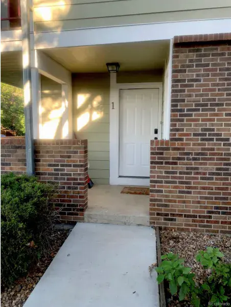 909 S Dawson Way #1 Aurora CO 80012 MLS #REC1982804 02192026174652 800 8