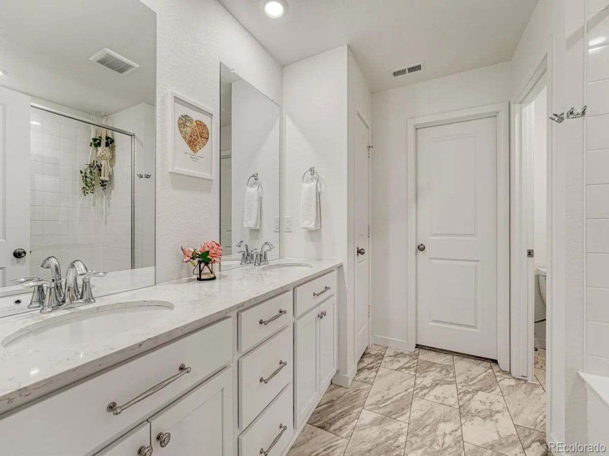 1976 S Fultondale Court Aurora CO 80018 | MLS #REC1984514 07102026132513 1200 19