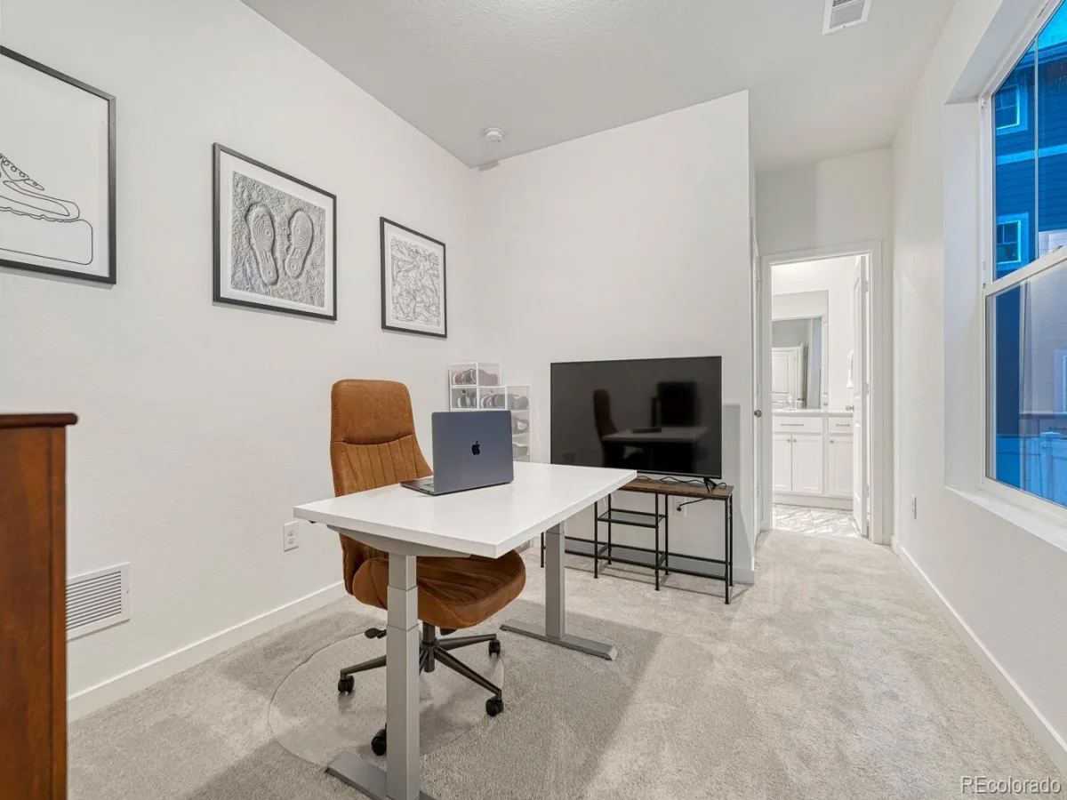 1976 S Fultondale Court Aurora CO 80018 | MLS #REC1984514 07102026132513 1200 27