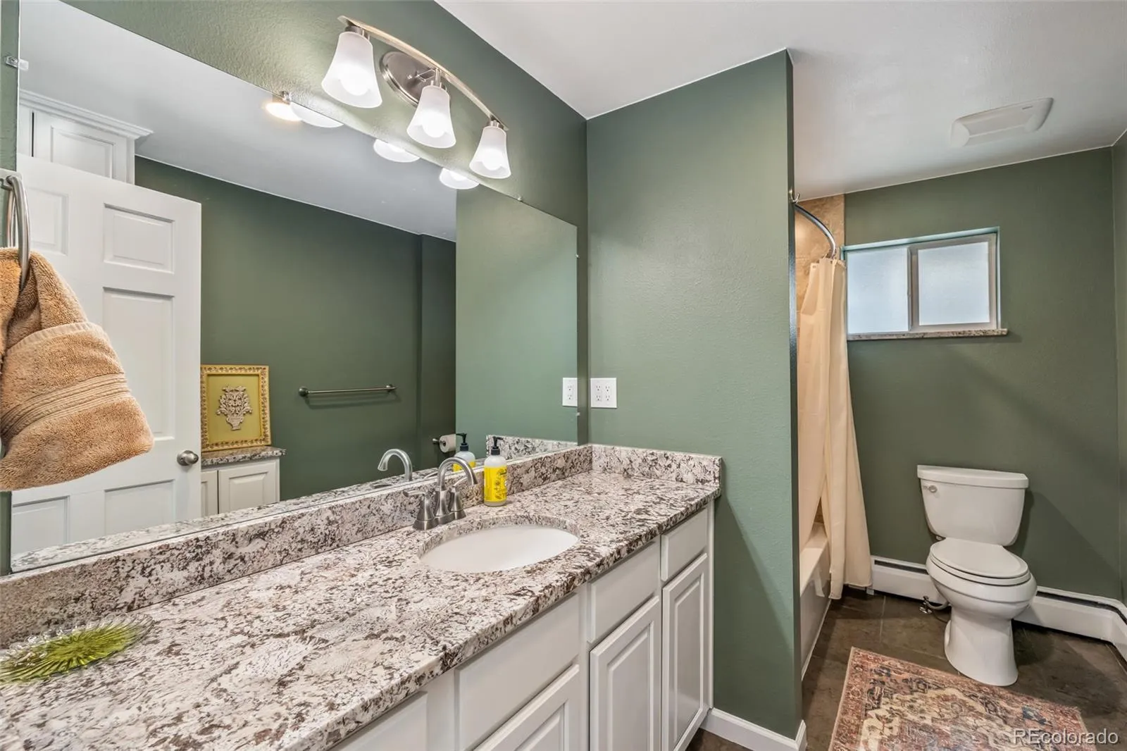 04162026164028 1600 10