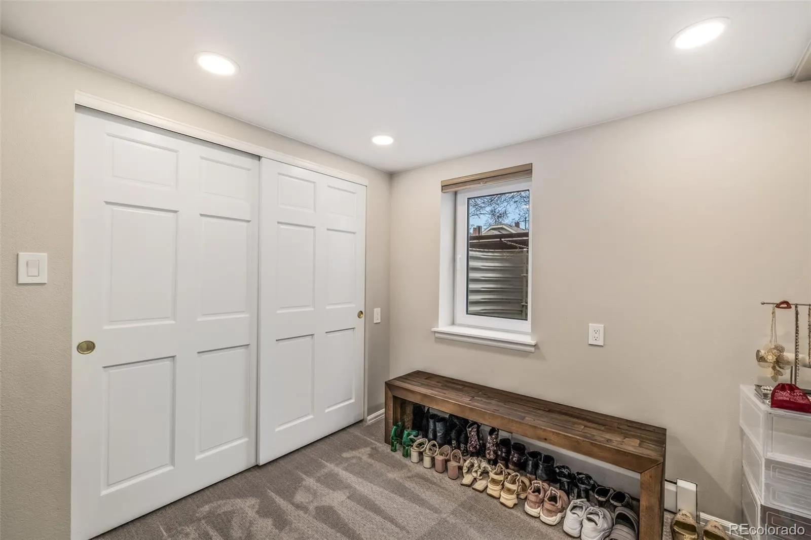 04162026164028 1600 18