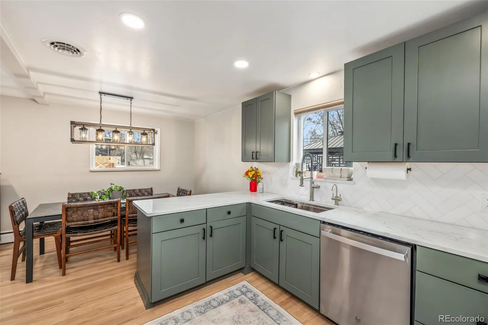 04162026164028 1600 3