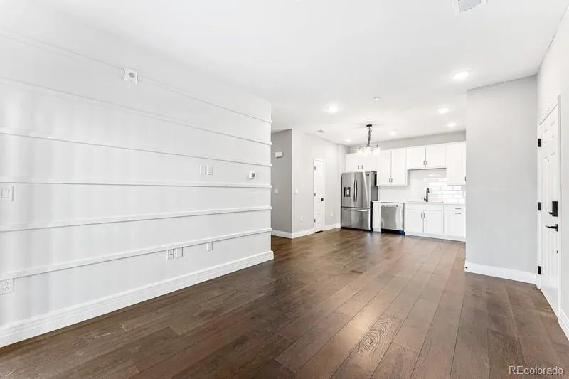1881 S Dunkirk Street #102 Aurora CO 80017 MLS #REC1989778 05022026055634 800 5