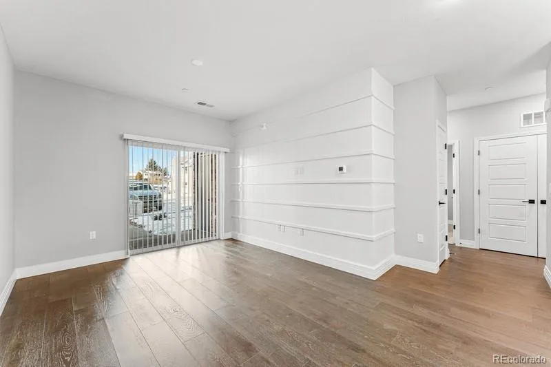 1881 S Dunkirk Street #102 Aurora CO 80017 MLS #REC1989778 05022026055634 800 6