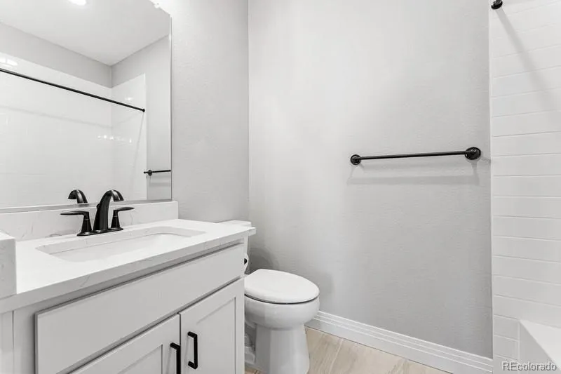 1881 S Dunkirk Street #102 Aurora CO 80017 MLS #REC1989778 05022026055634 800 9