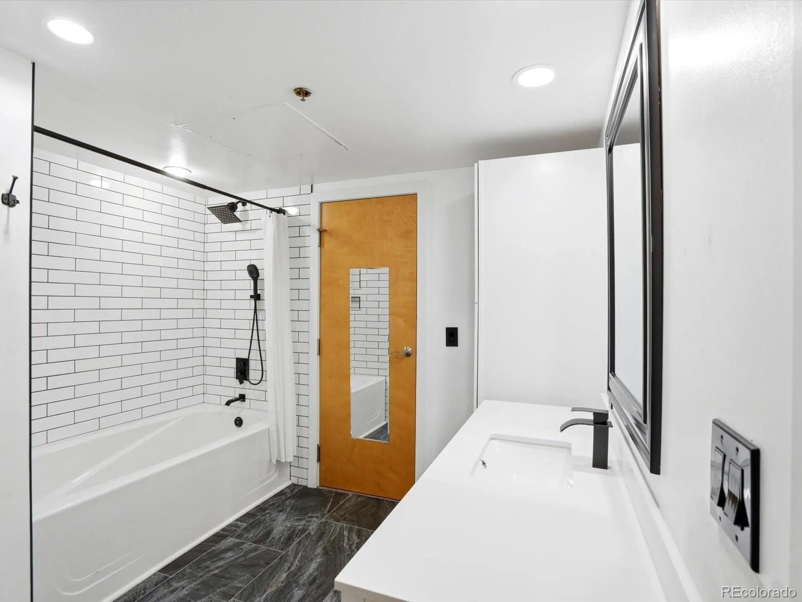 1800 Lawrence Street #308 Denver CO 80202 | MLS #REC1990461 08242026172015 1600 24