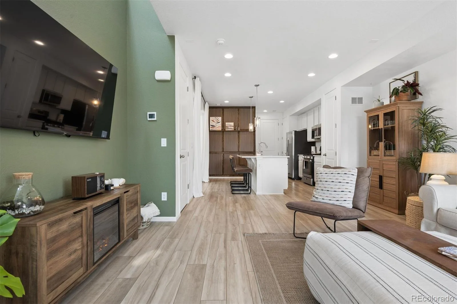12374 Irma Drive Northglenn CO 80241 | MLS #REC1990500 08252026153029 1600 10