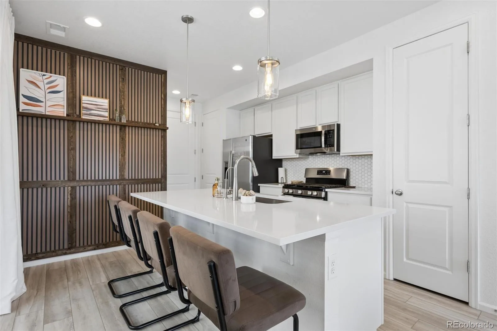 12374 Irma Drive Northglenn CO 80241 | MLS #REC1990500 08252026153029 1600 7