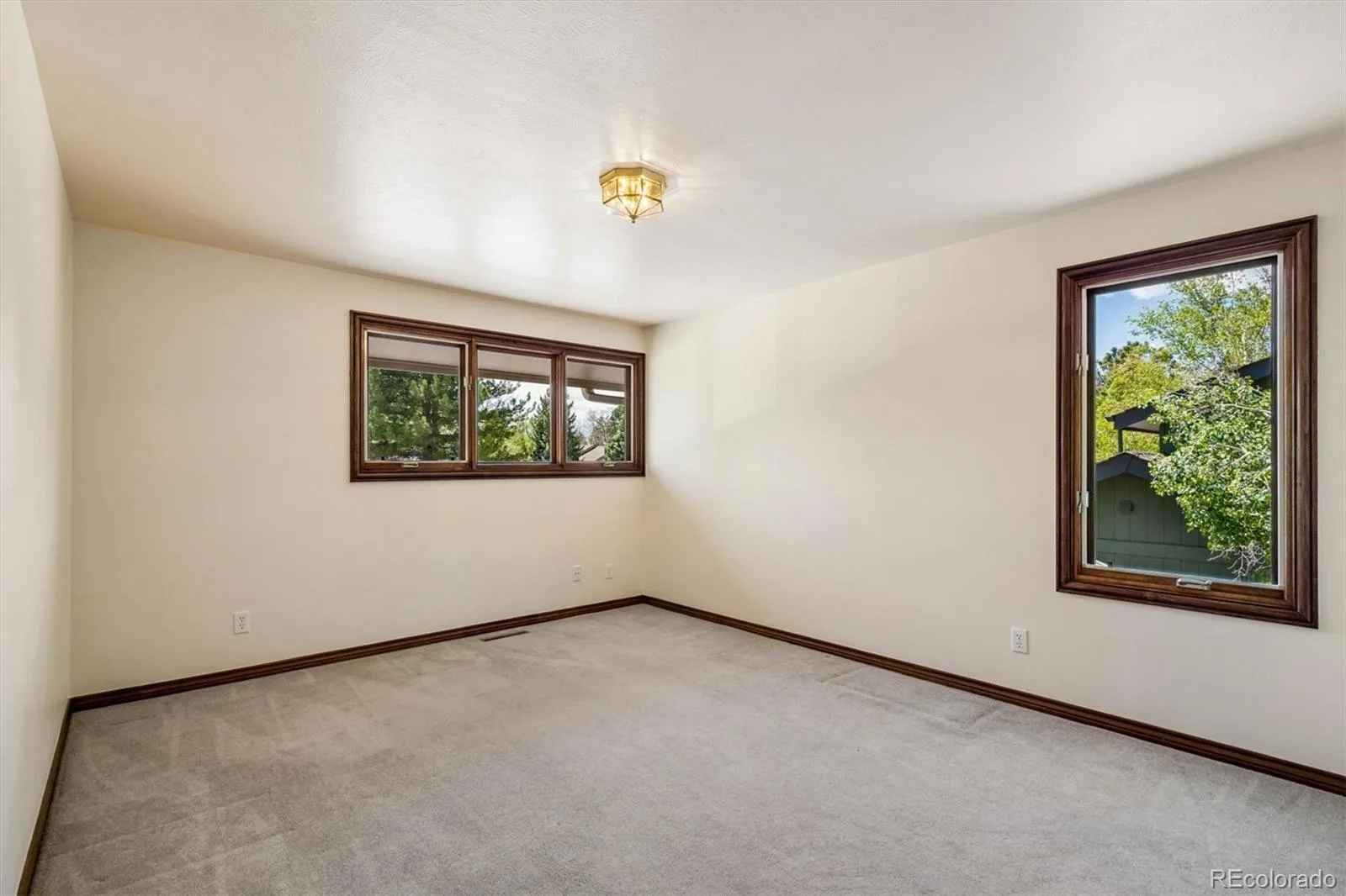7715 S Forest Street Centennial CO 80122 | MLS #REC1991748 08142026034628 1600 32