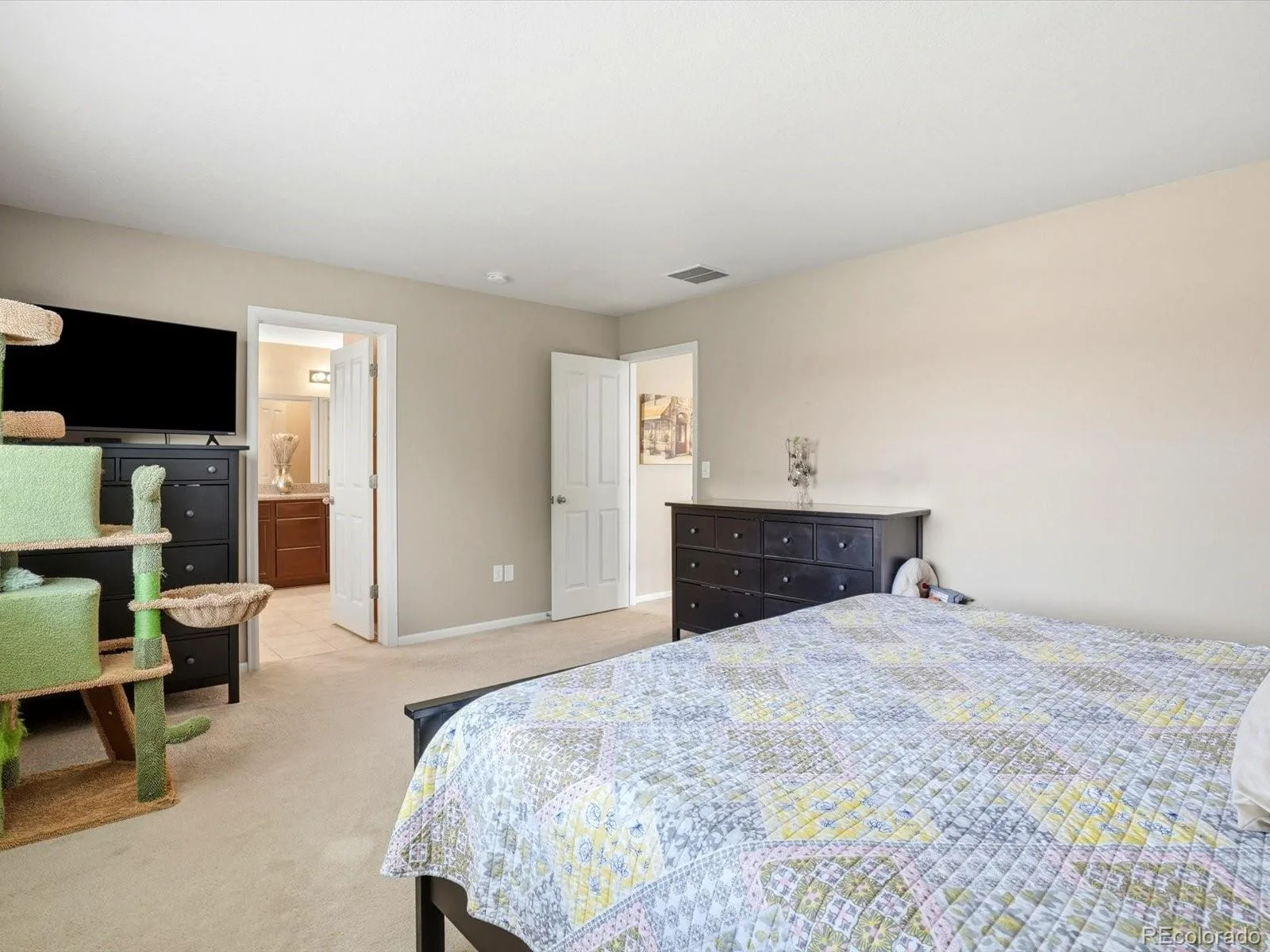 10261 E Telluride Court Commerce City CO 80022 | MLS #REC1994387 08252026215244 1600 20