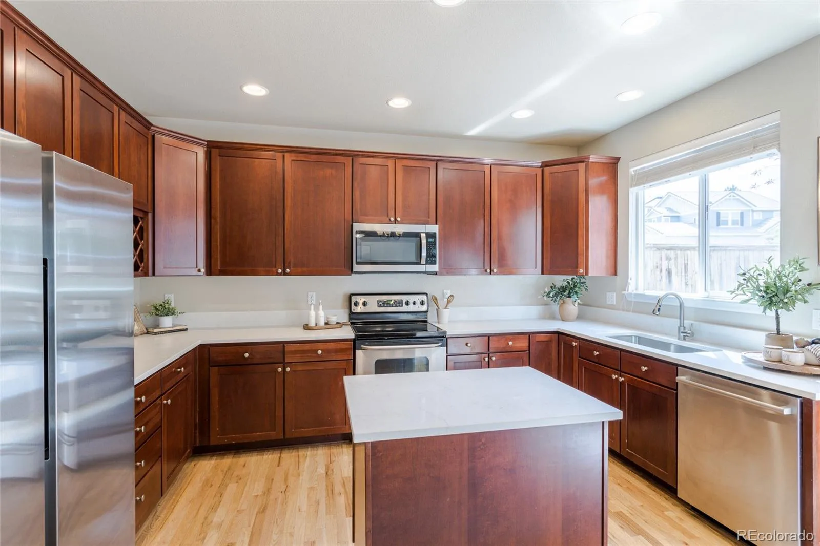 11055 Chesmore Street Littleton CO 80130 | MLS #REC1996336 08122026215949 1600 6