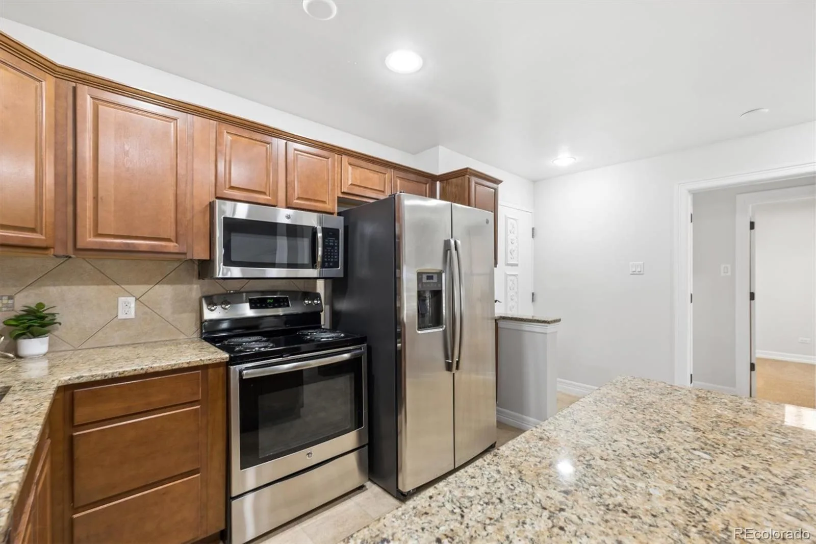 605 S Alton Way #8D Denver CO 80247 MLS #REC1997013 06092026074558 1600 4