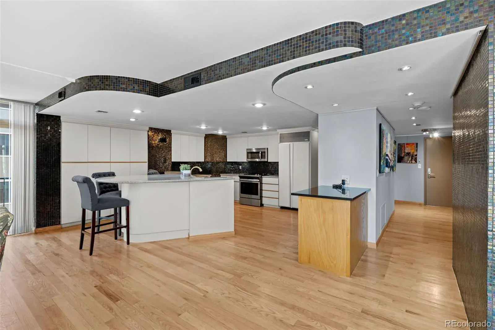 02262026001356 1600 10