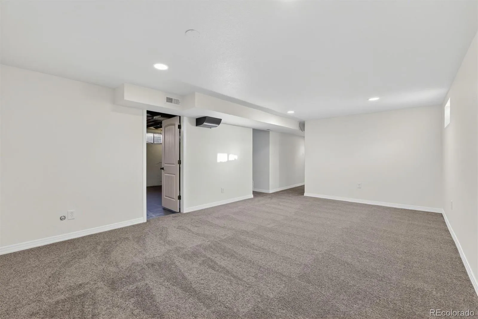 1348 S Drexel Way Lakewood CO 80232 MLS #REC1998084 05082026031645 1600 23